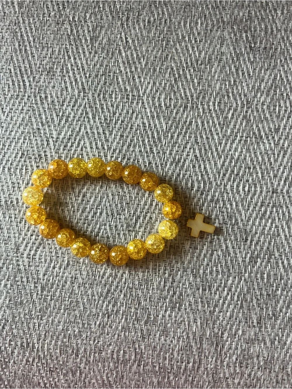 N/A elegant yellow